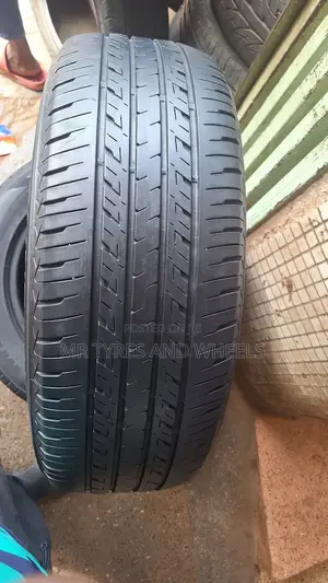 Photo - Tyre 215/ 60R17