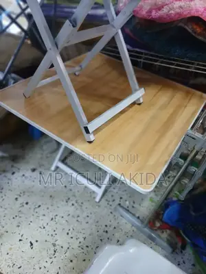 Indoor/Outdoor Portable Foldable Simple Dining Table
