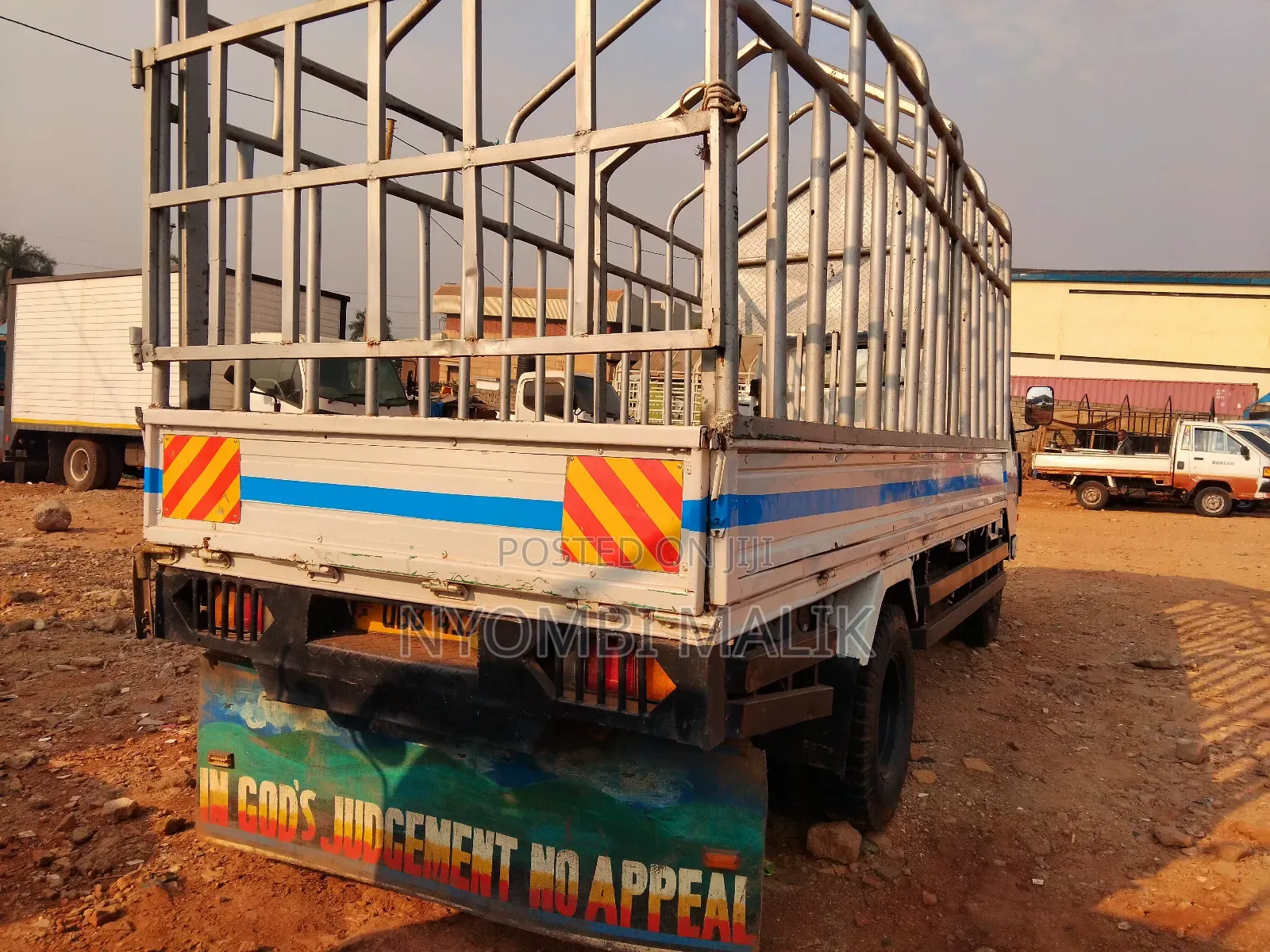 Canter Long Truck