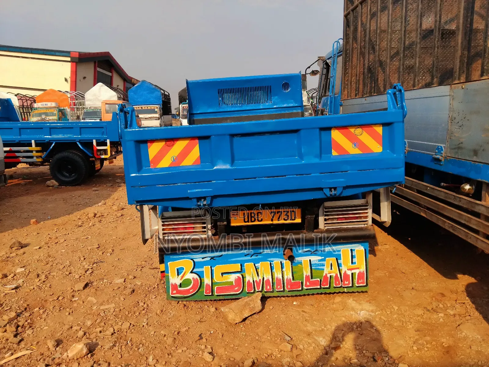 Canter Tipper Blue