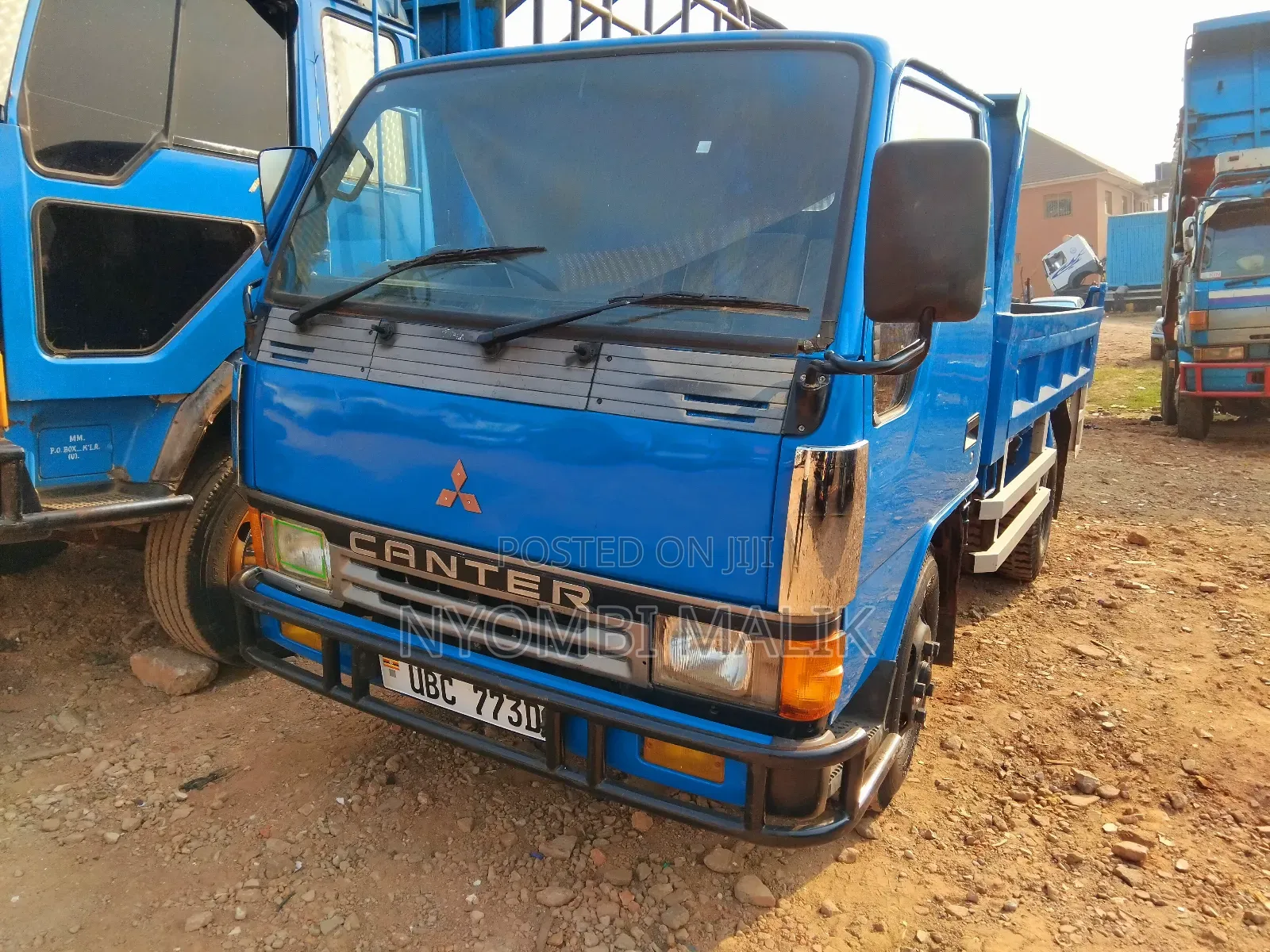 Canter Tipper Blue