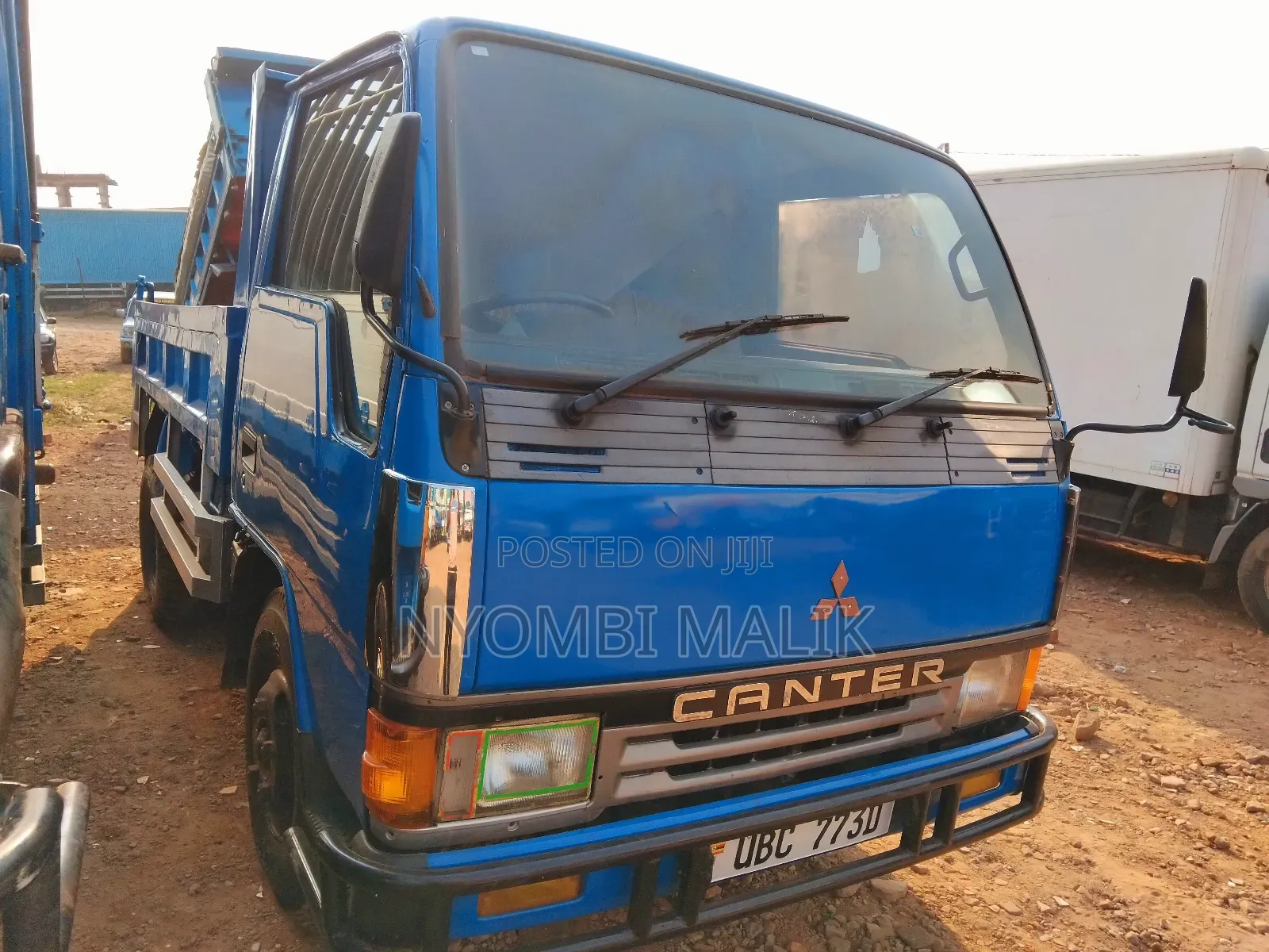 Canter Tipper Blue