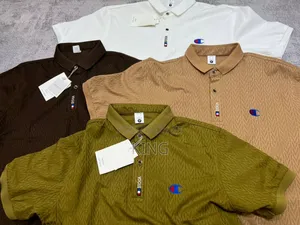 Groovy Colar T-Shirt