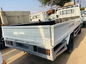 Canter Long Chassis Truck
