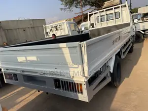 Canter Long Chassis Truck
