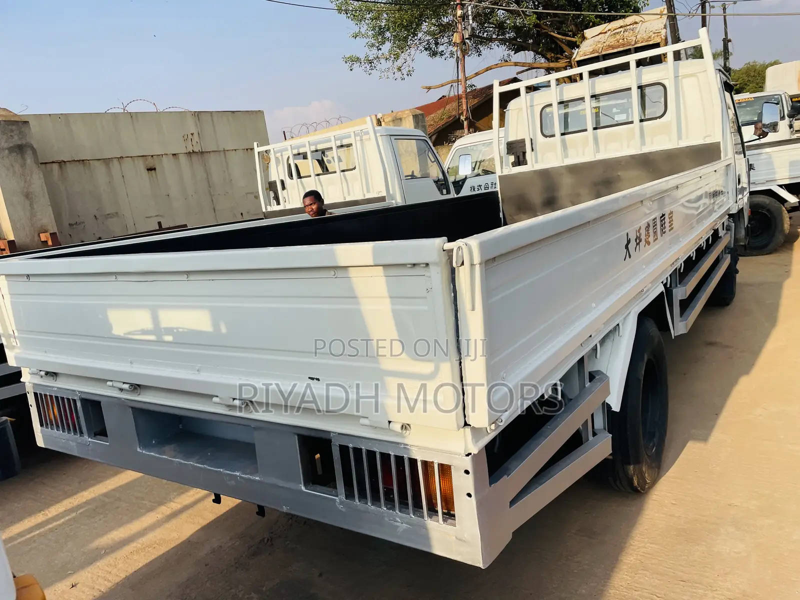 Canter Long Chassis Truck
