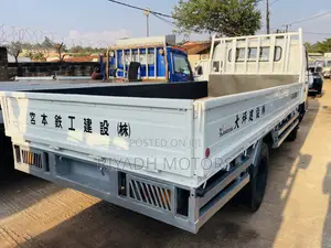 Canter Big Head Truck