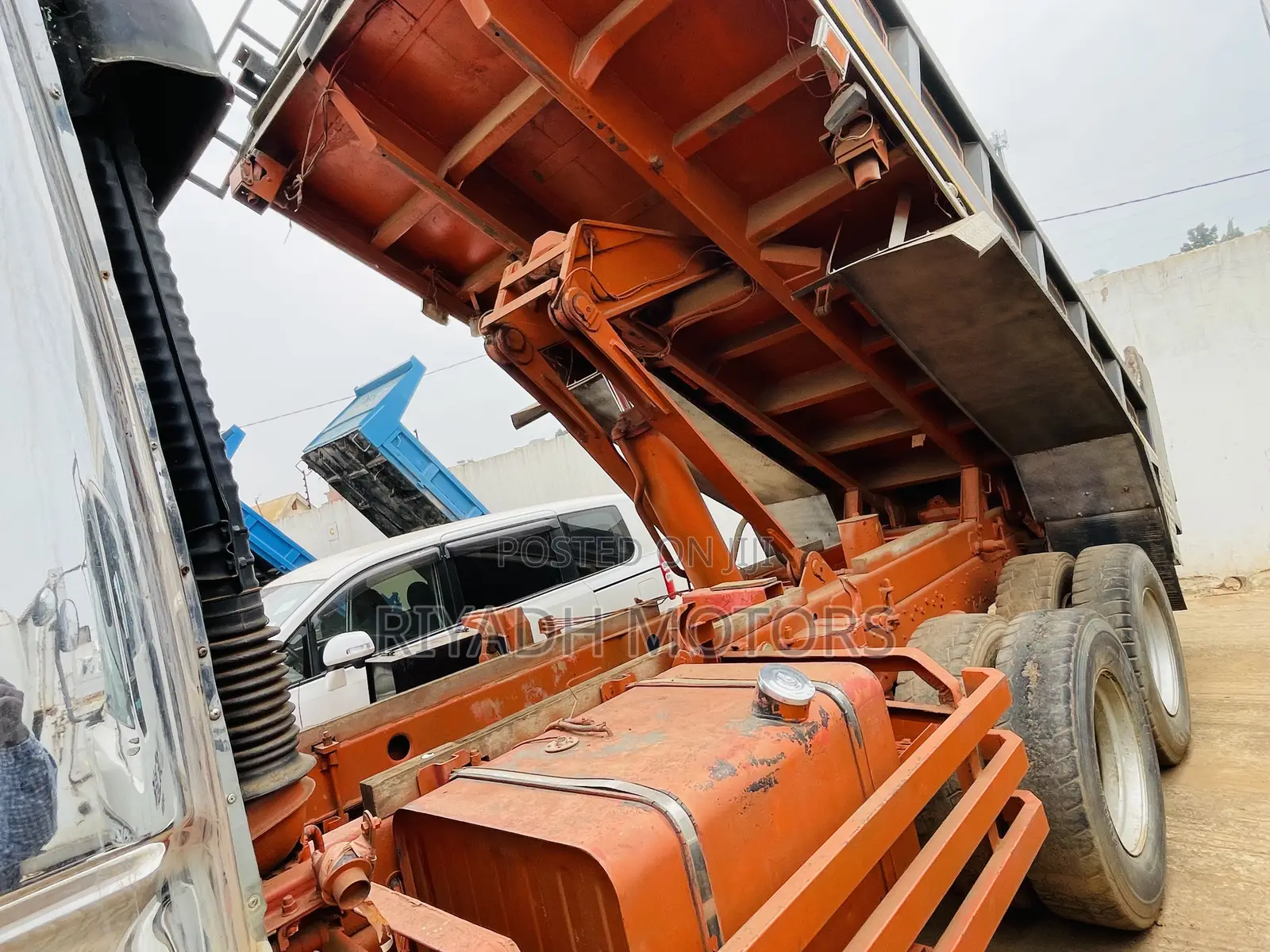 Fuso Tipper 8dc11 Engine