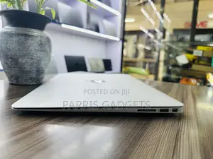 Laptop Apple MacBook Air 2015 8GB Intel Core I5 SSD 256GB