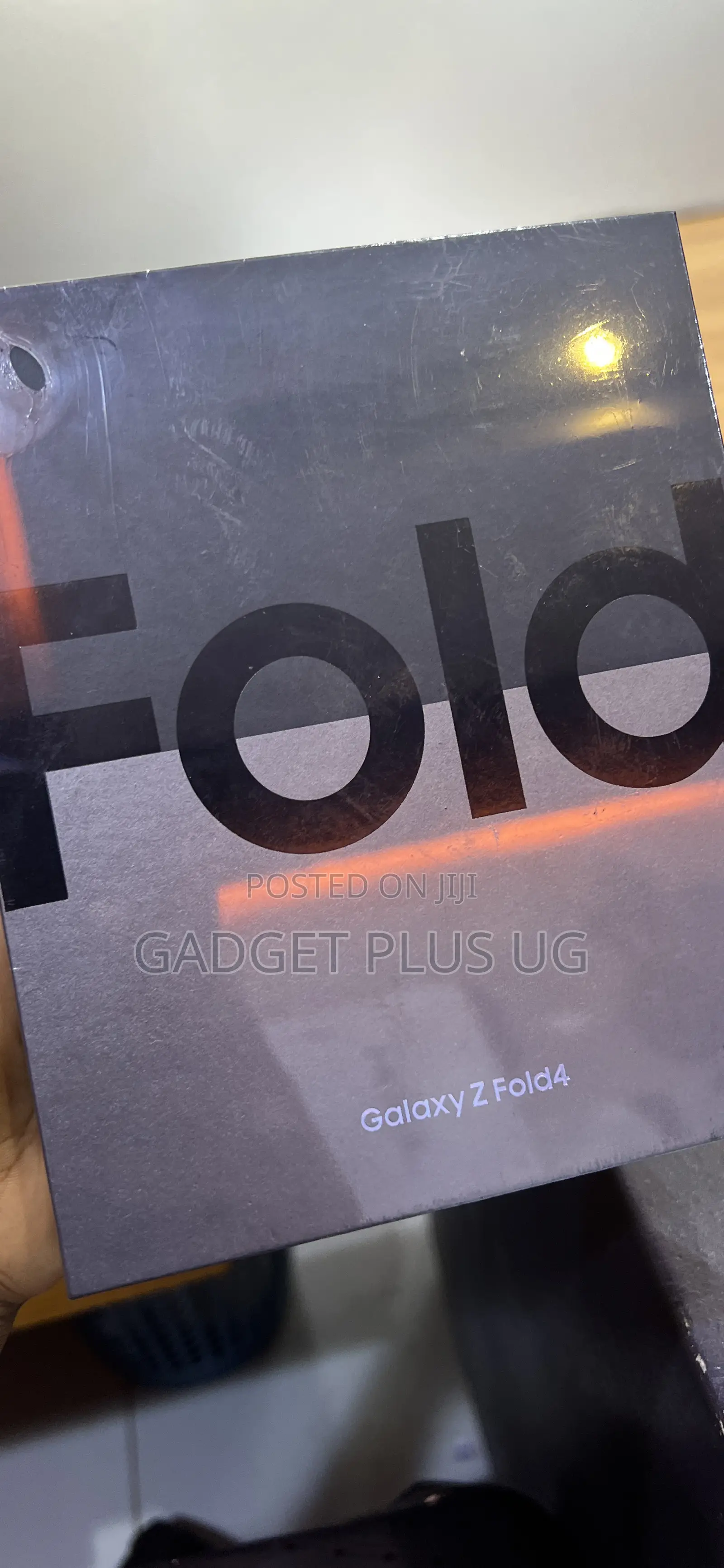 New Samsung Galaxy Z Fold4 256 GB Gold