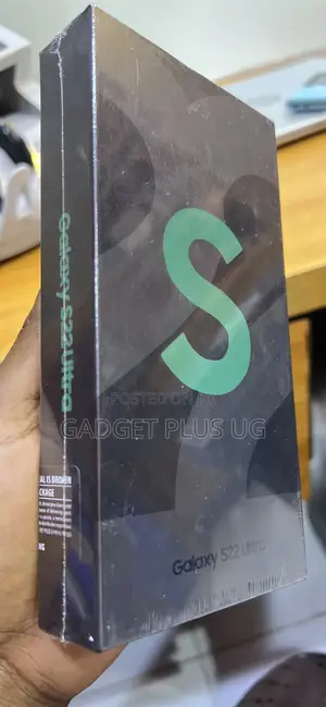 New Samsung Galaxy S22 Ultra 5G 256 GB Green