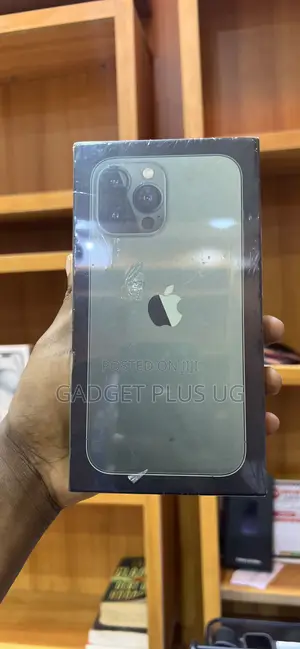 New Apple iPhone 13 Pro Max 256 GB Green