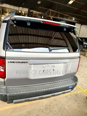 Toyota Land Cruiser Prado 2024 Gray