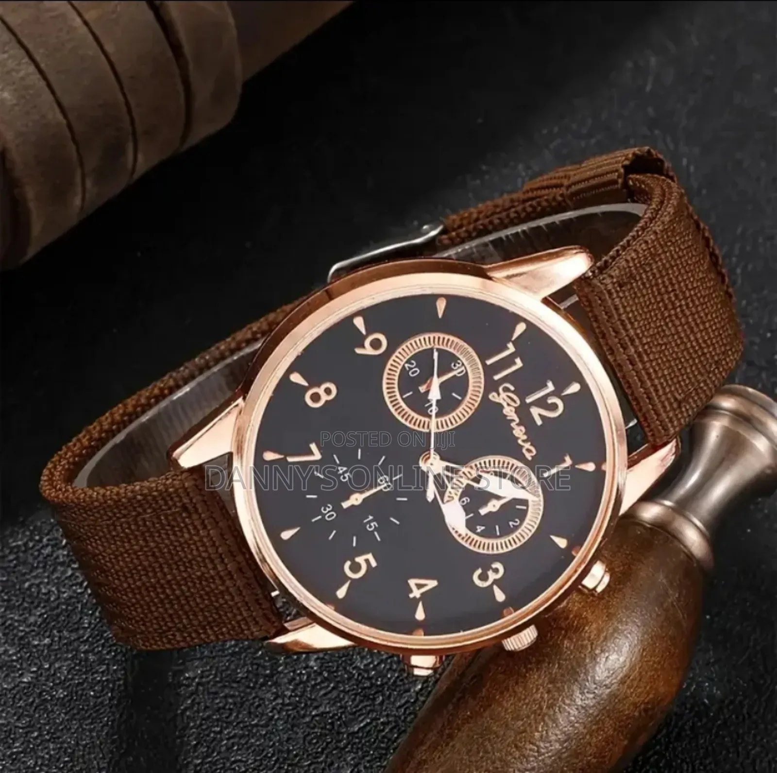 5pcs Women's Fashion Quartz Watch Classic Bracelet Set -