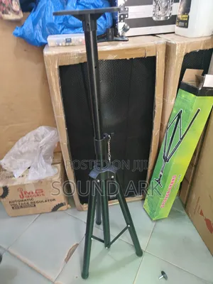 Photo - Speaker Stand
