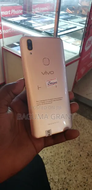 Vivo Y93 128 GB Gold