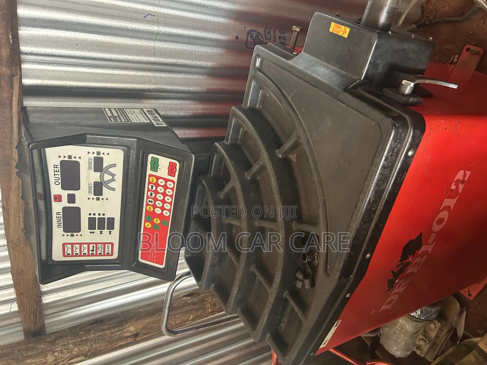 Wheel Balancing Machine