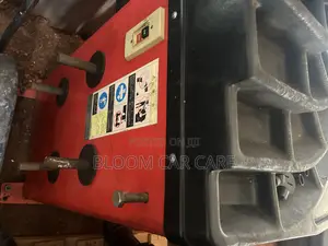 Wheel Balancing Machine