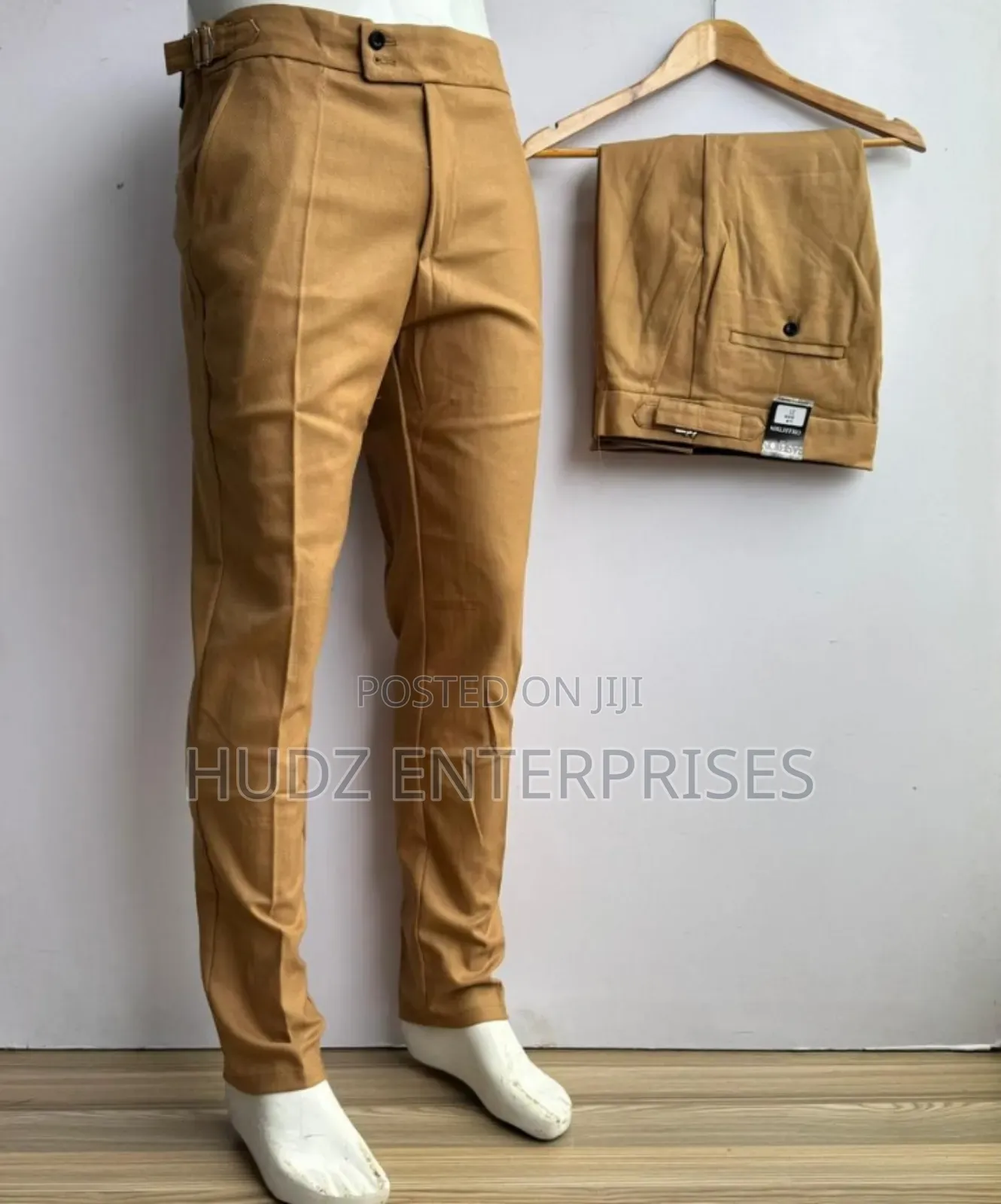Star Gold Buckle Pant