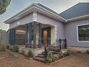 4bdrm Bungalow in Seeta-Namuganga for sale