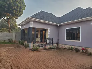 4bdrm Bungalow in Seeta-Namuganga for sale