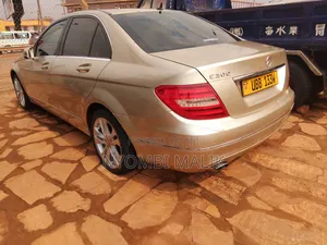 Mercedes-Benz C200 2004 Gold