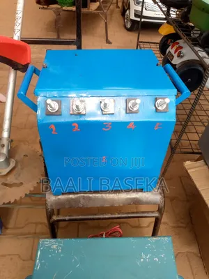 Welding Machine/Medium/1000 Amps
