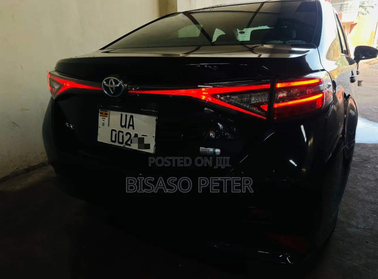 Toyota Sai 2.4 Hybrid FWD 2017 Black