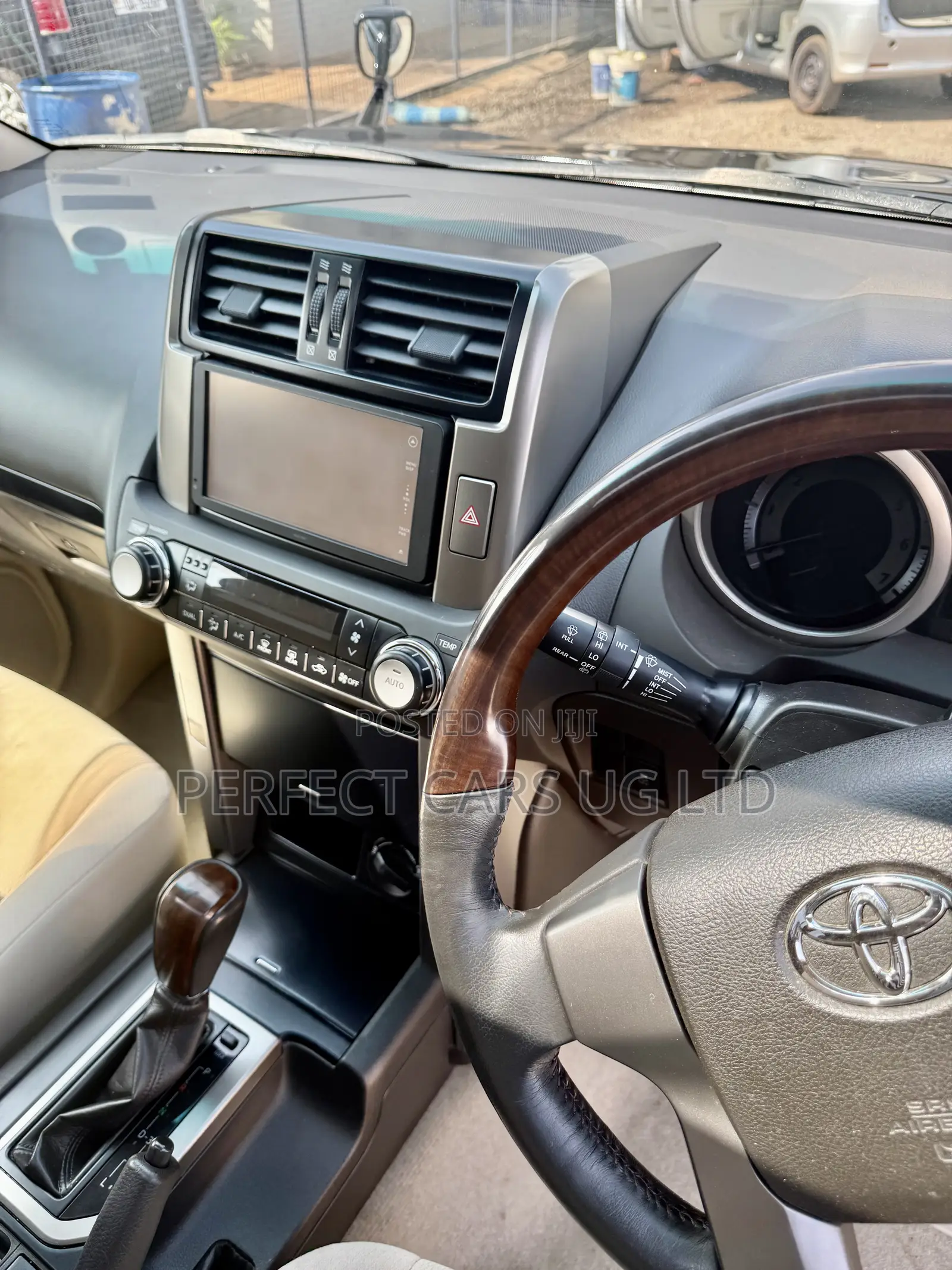 Toyota Land Cruiser Prado 2.7 i 2012 Black