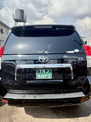 Toyota Land Cruiser Prado 2.7 i 2012 Black