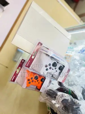 Playstation 3 Superslim White Color and Controllers