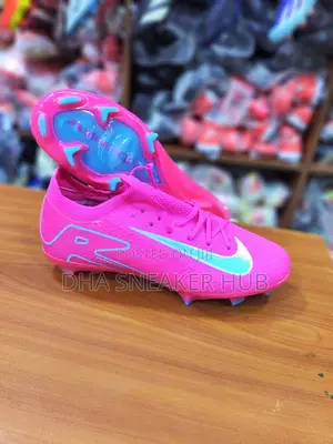 Football Boots/ Soccer Boots of Pink and Blue Tick