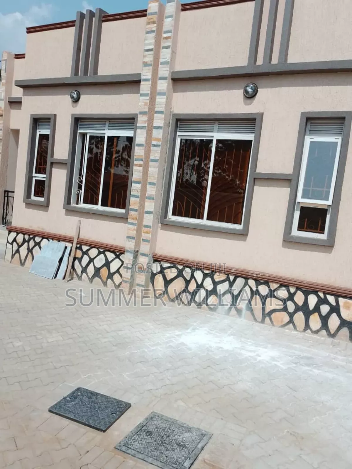 1bdrm Apartment in Seeta, Kira for rent