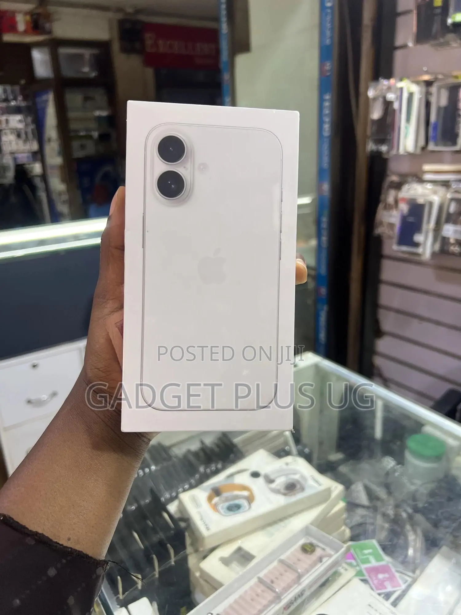 New Apple iPhone 16 128 GB White