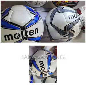 Photo - Tubeless Molten Soccer Ball