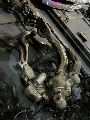 Photo - Nissan Fuga Suspension Plates