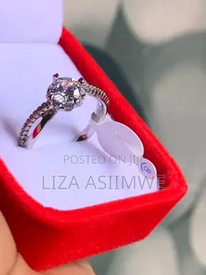 Round Cut Cross Design Engagement Ring (18) (8)