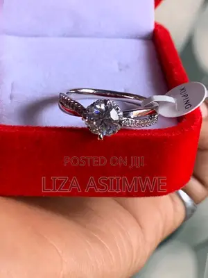 Round Cut Cross Design Engagement Ring (18) (8)
