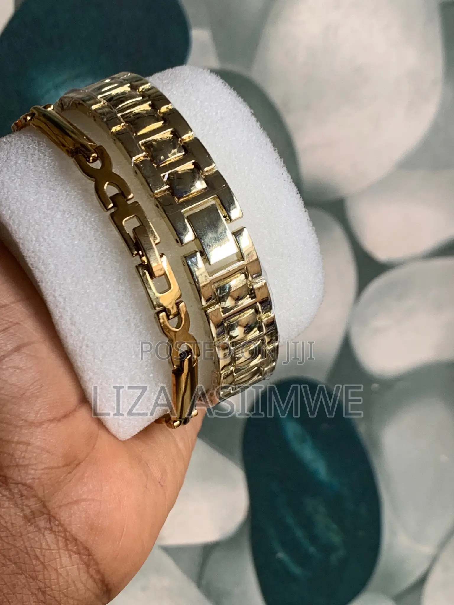 Lady’S Luxurious Watch and Bracelet