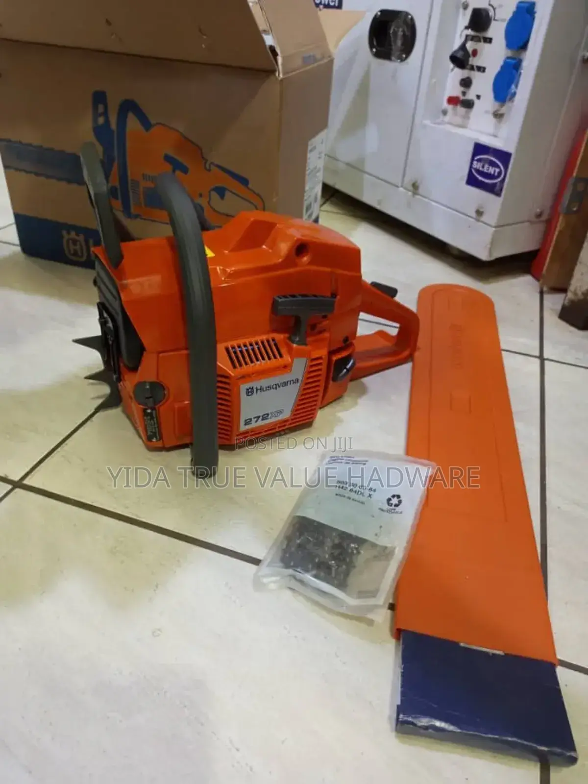 Husqvarna Chain Saw 272