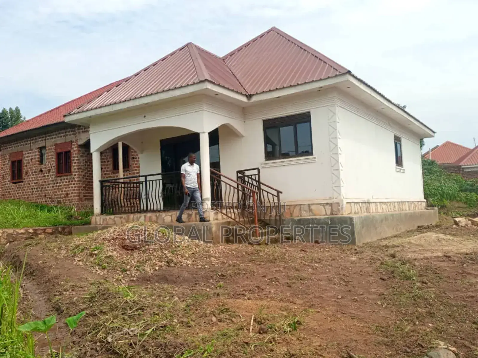 3bdrm Bungalow in Bukerere Estate, Central Division for sale