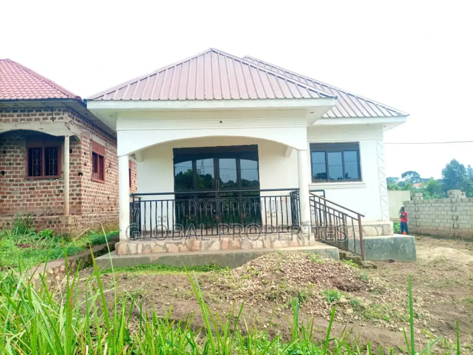 3bdrm Bungalow in Bukerere Estate, Central Division for sale