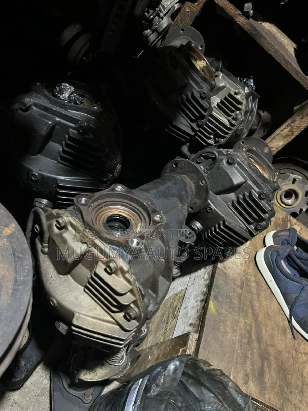 Mitsubishi Pajero Bitama Front Differential