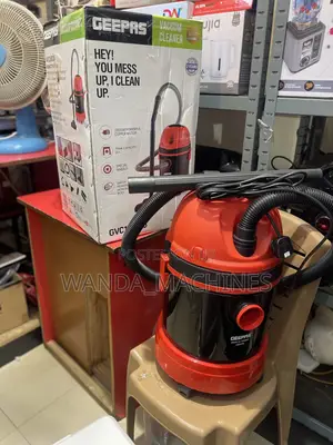 GEEPAS Vacuum Cleaner 2800W 20L Copper Motor