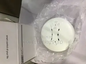 Smoke Detector With Built-in Wireless Transmitter (Optional)