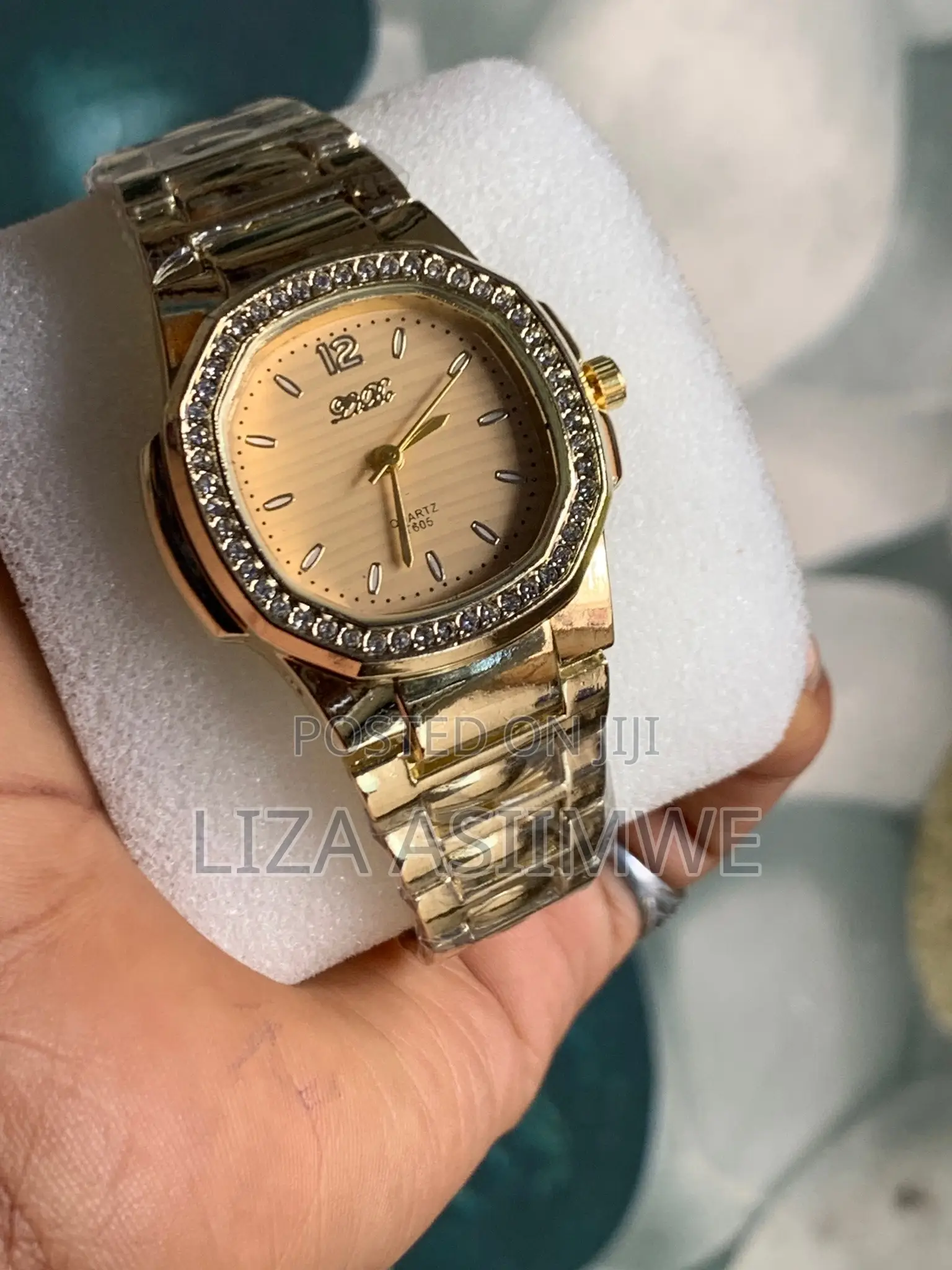 Women’S Square Quartz Analogue Watch