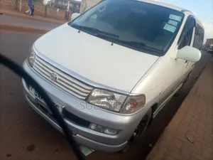 Toyota Regius 1998 White