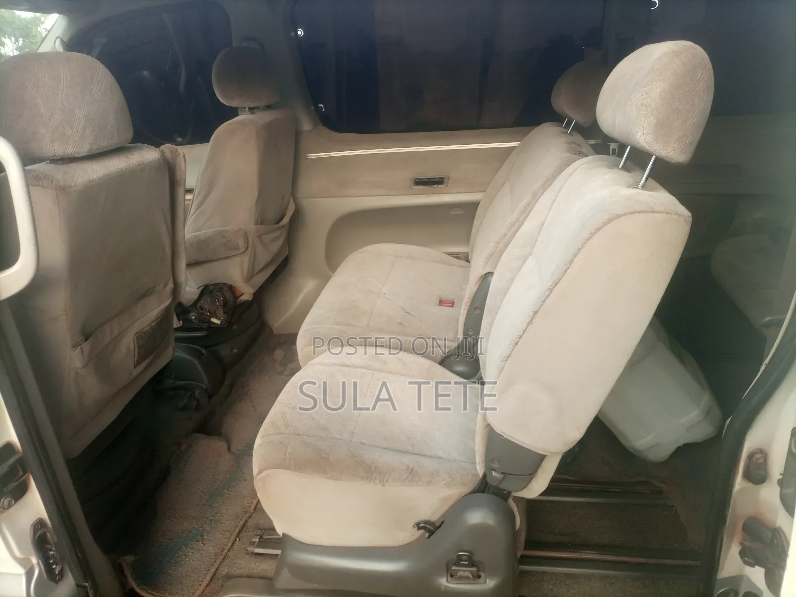 Toyota Regius 1998 White
