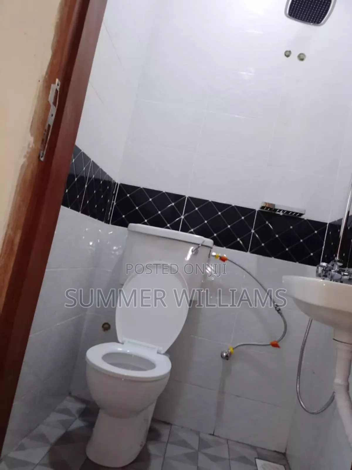 2bdrm Bungalow in Standalone House In, Goma for rent