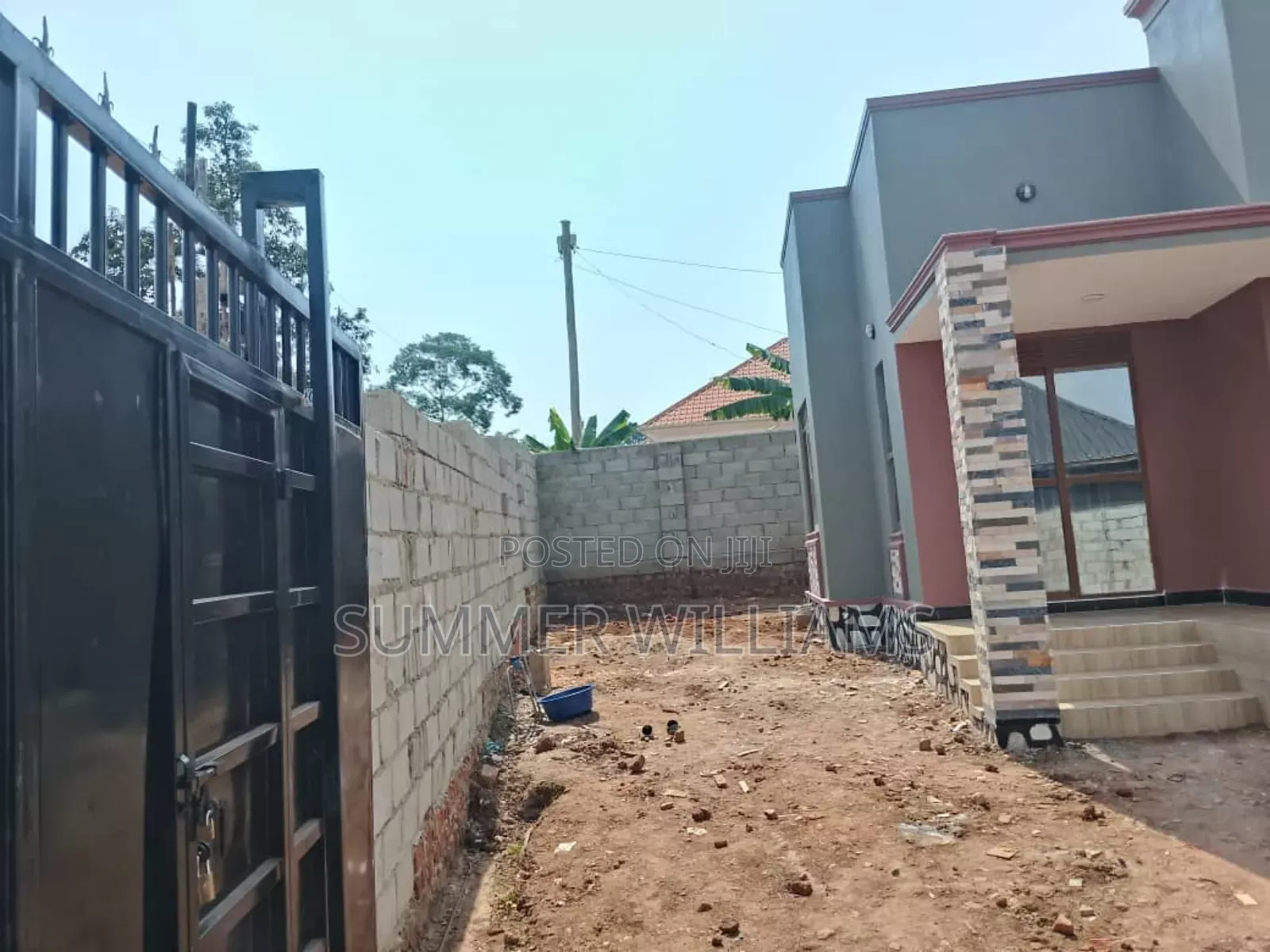 2bdrm Bungalow in Standalone House In, Goma for rent